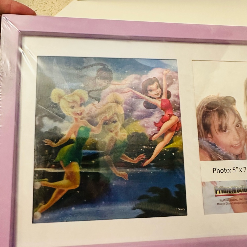 #198 Brand new 3D Disney Purple Photo Frame